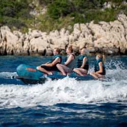 Jobe Chaser Towable 4P